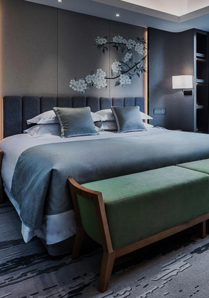 Rooms & Suites